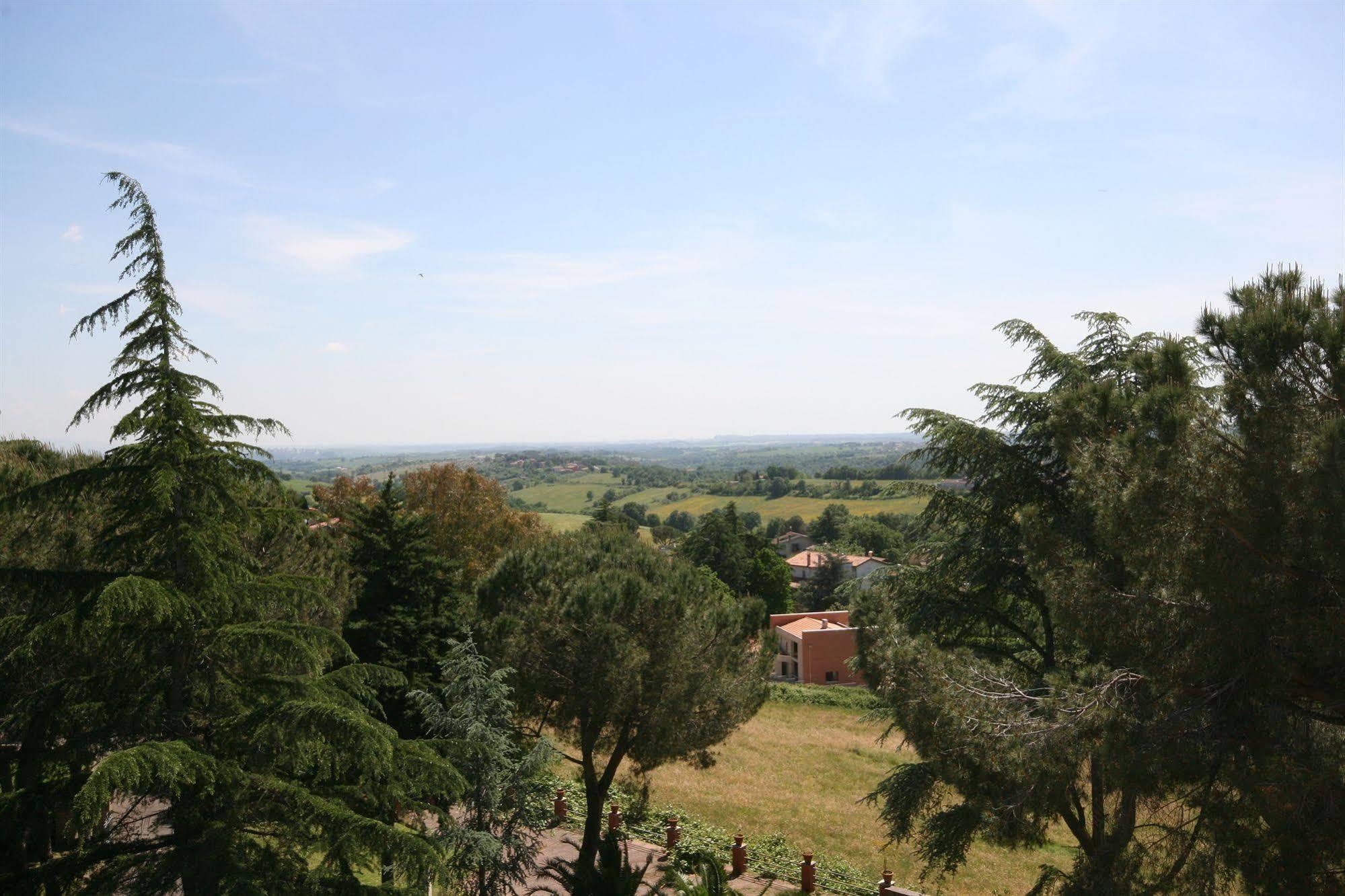 Parco Santa Rita Hotel Sacrofano Buitenkant foto