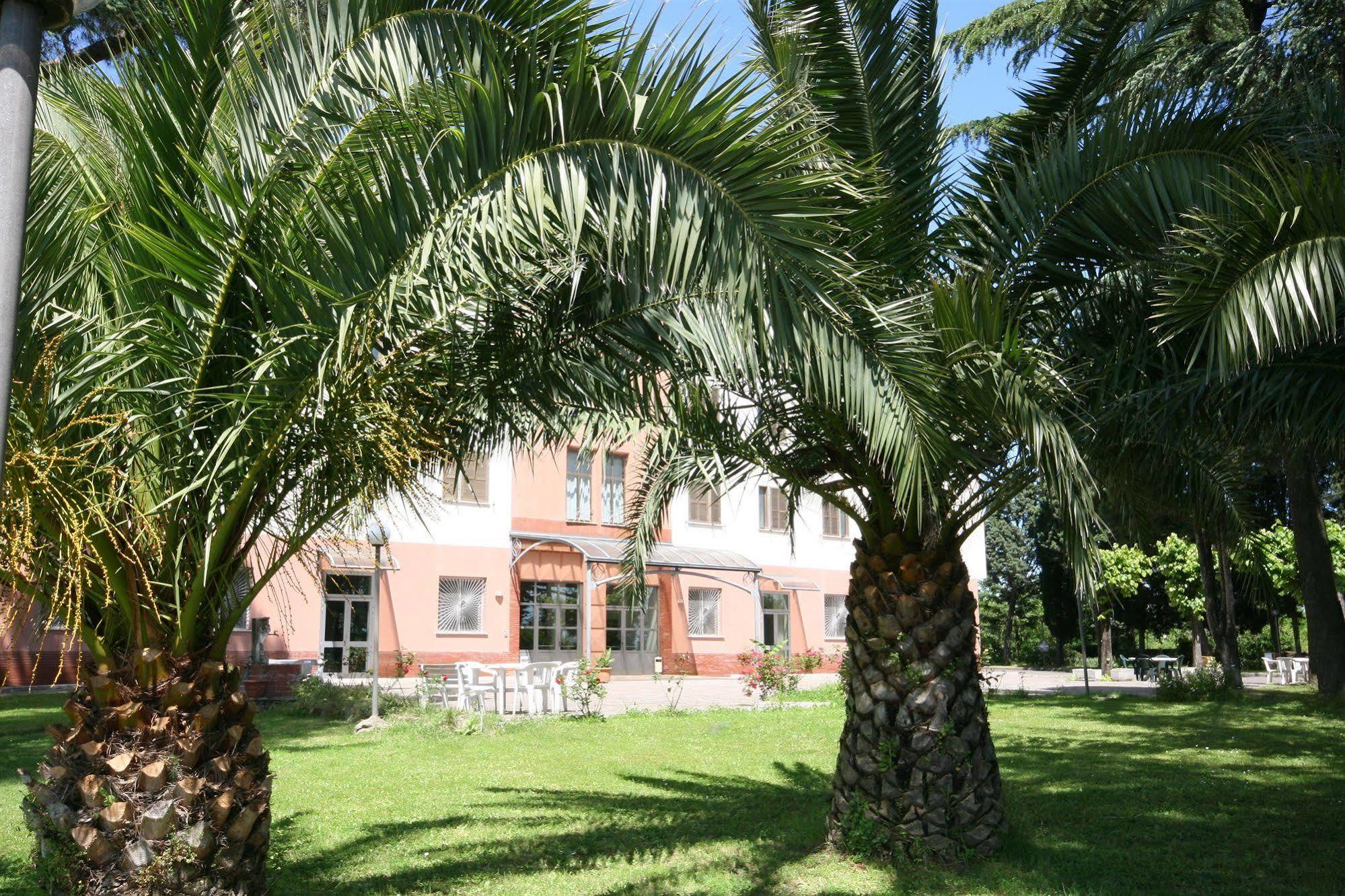 Parco Santa Rita Hotel Sacrofano Buitenkant foto